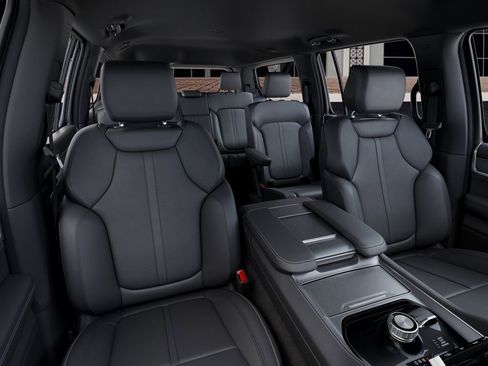 New 2026 Jeep Grand Wagoneer Limited AWD/4WD image 16