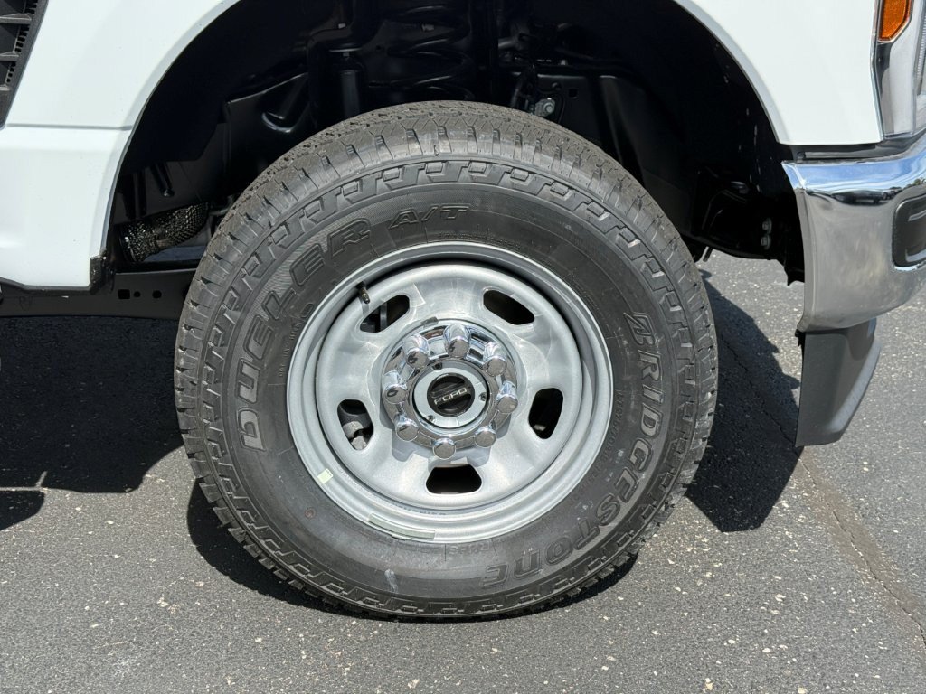 New 2027 Ford F350 XL w/ XL Chrome Package AWD/4WD image 15