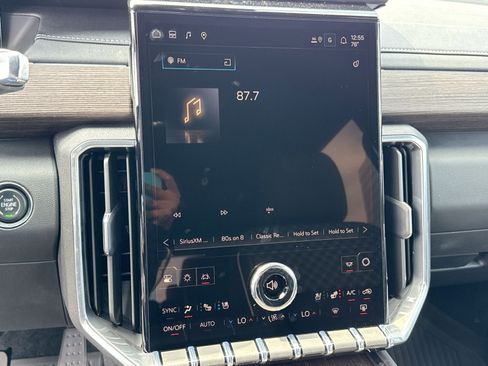 New 2026 GMC Acadia Denali w/ LPO, Floor Liner Package image 18