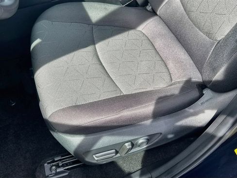 Used 2023 Toyota RAV4 XLE w/ Convenience Package AWD/4WD image 18