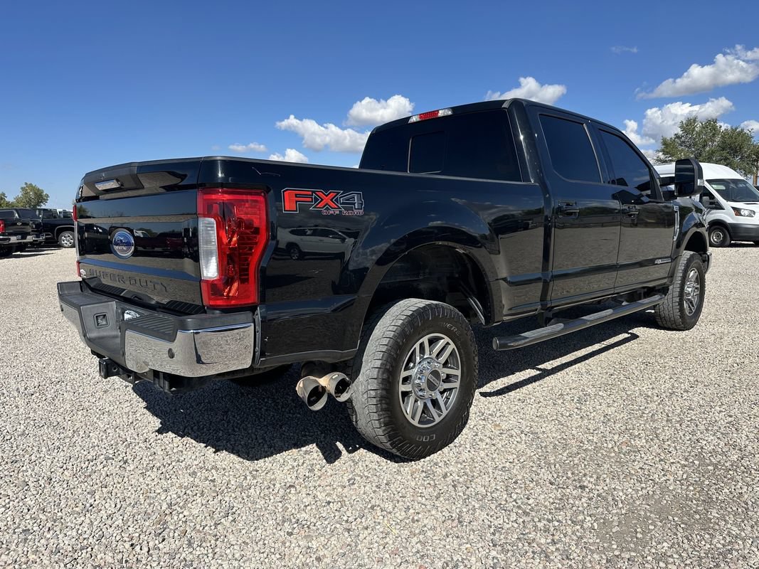 Used 2018 Ford F250 Lariat w/ Lariat Value Package AWD/4WD image 11