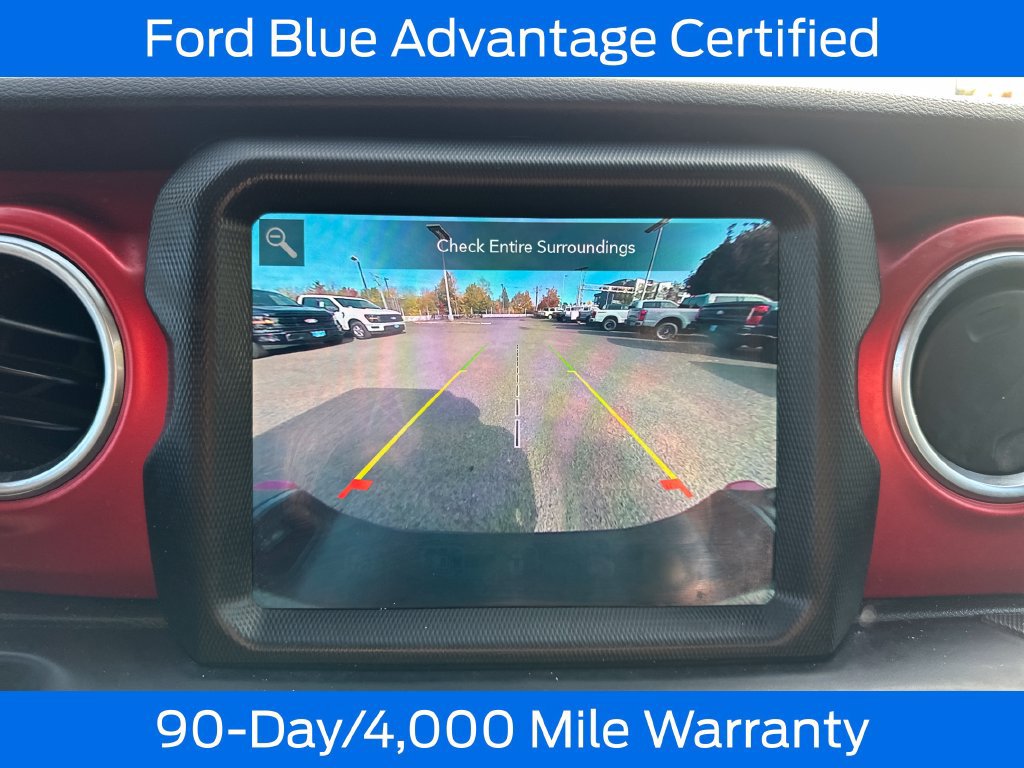 Used 2022 Jeep Gladiator Rubicon w/ Trailer Tow Package AWD/4WD image 13