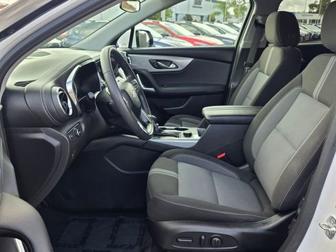 Used 2025 Chevrolet Blazer LT AWD/4WD image 15