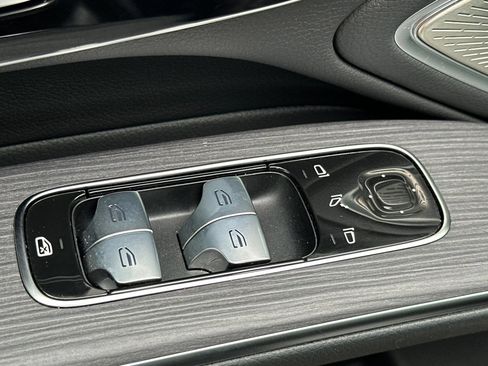 Certified 2025 Mercedes-Benz EQS 450+ 4MATIC Sedan image 13