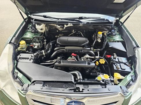 Used 2012 Subaru Outback 2.5i Limited image 14