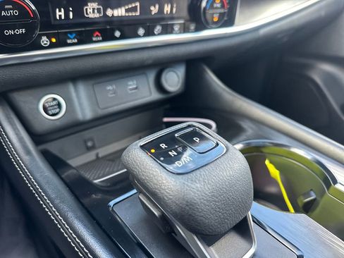 Used 2023 Nissan Rogue Platinum w/ Platinum Premium Package image 60