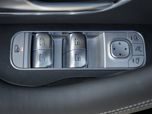 New 2025 Mercedes-Benz GLE 63 AMG S image 41