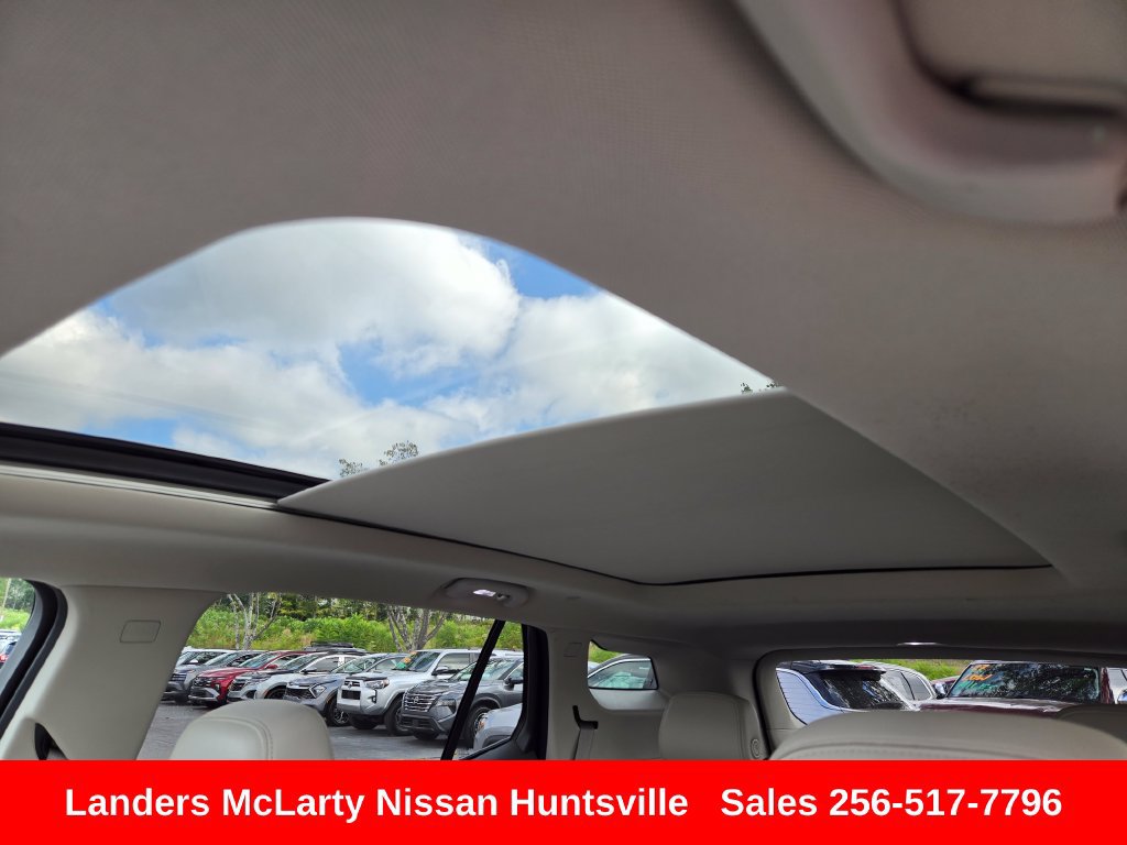 Used 2019 GMC Terrain Denali w/ Advanced Safety Package AWD/4WD image 18