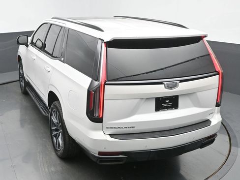 Used 2022 Cadillac Escalade Sport AWD/4WD image 43