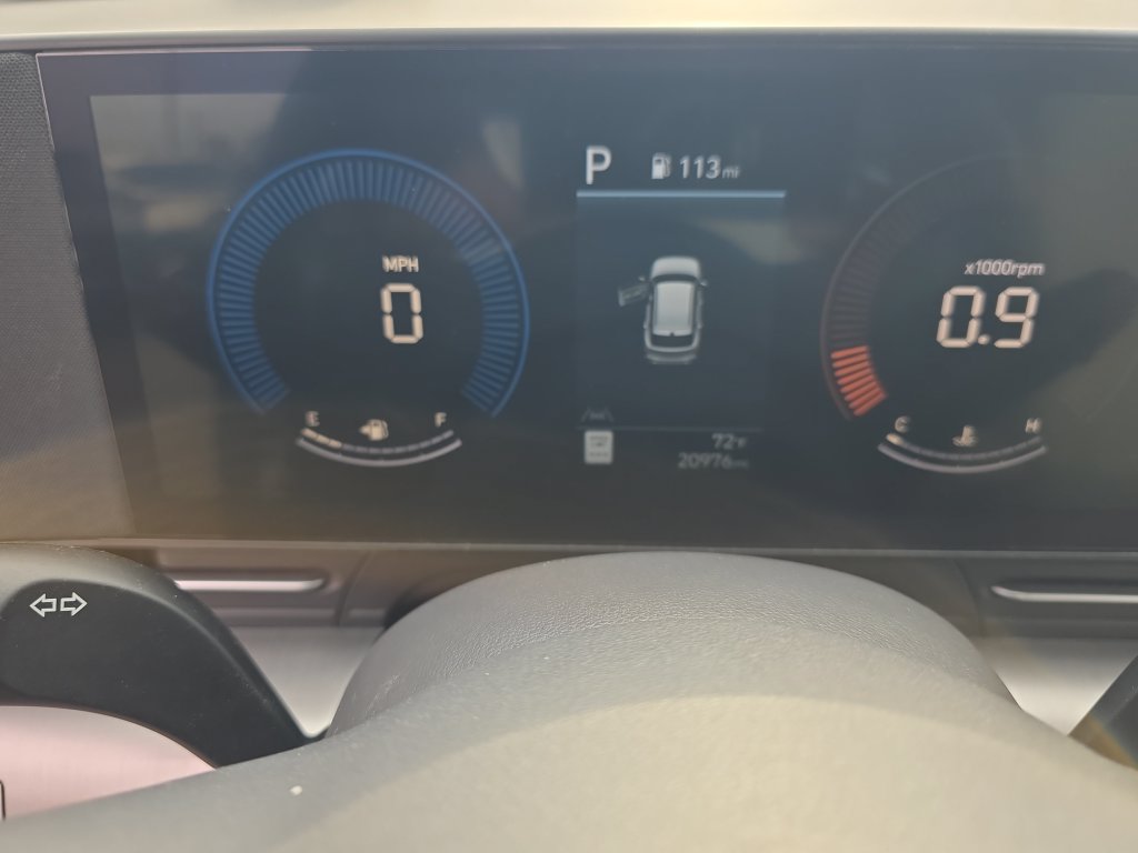 Used 2025 Hyundai Kona SEL FWD image 14