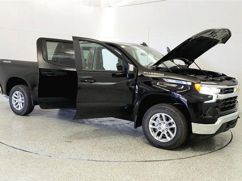 New 2026 Chevrolet Silverado 1500 LT w/ Convenience Package II AWD/4WD image 9