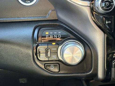 Used 2023 RAM 1500 Laramie AWD/4WD image 15
