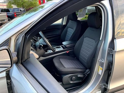 Used 2022 Ford Edge SE w/ Black Appearance Package AWD/4WD image 10