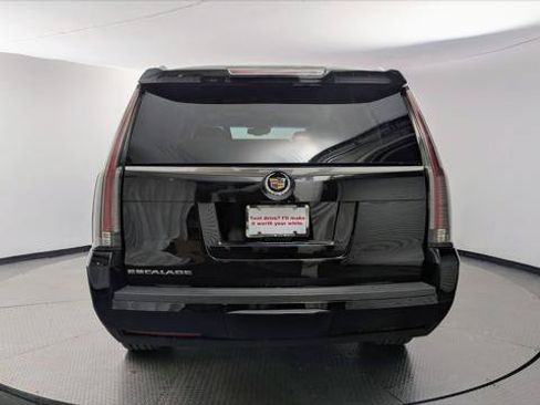 Used 2015 Cadillac Escalade ESV Premium RWD image 7