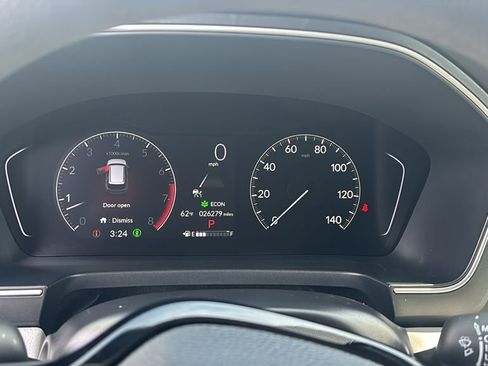 Used 2023 Honda Pilot LX image 16