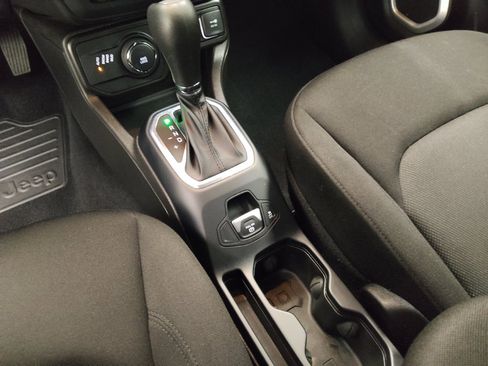 Used 2021 Jeep Renegade Sport AWD/4WD image 26