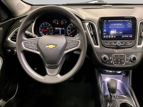 Used 2023 Chevrolet Malibu LT FWD image 5