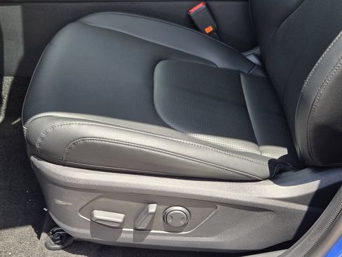 New 2026 Kia Sportage EX FWD image 17