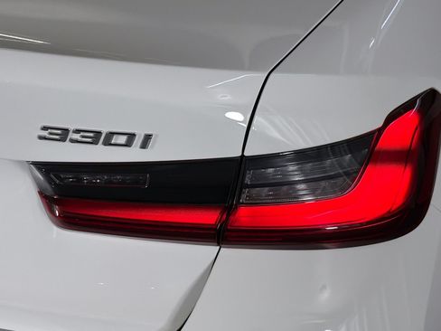 Used 2026 BMW 330i Sedan w/ Premium Package RWD image 28
