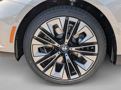 New 2027 BMW 530i xDrive AWD/4WD image 10