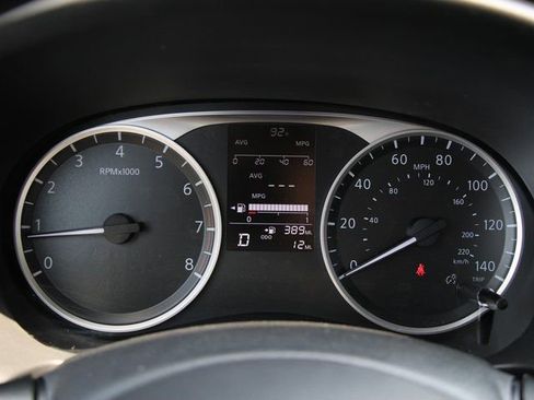 New 2025 Nissan Kicks Play S image 15