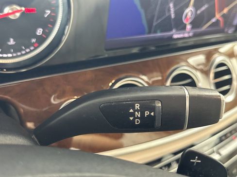 Used 2018 Mercedes-Benz E 300 image 20