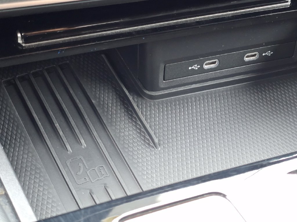 Used 2025 Volkswagen Atlas SE AWD/4WD image 5