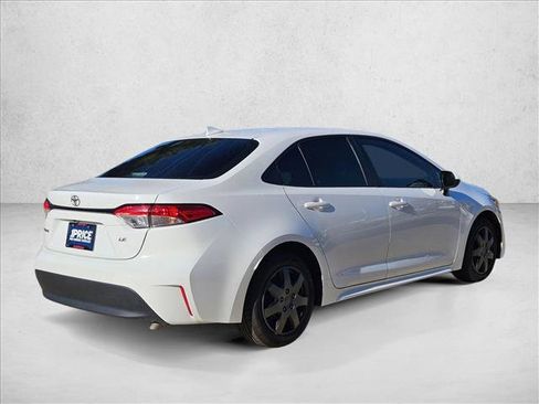 Used 2023 Toyota Corolla LE image 5