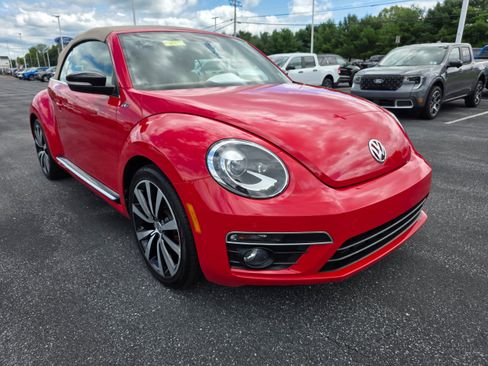 Used 2014 Volkswagen Beetle R-Line FWD image 7