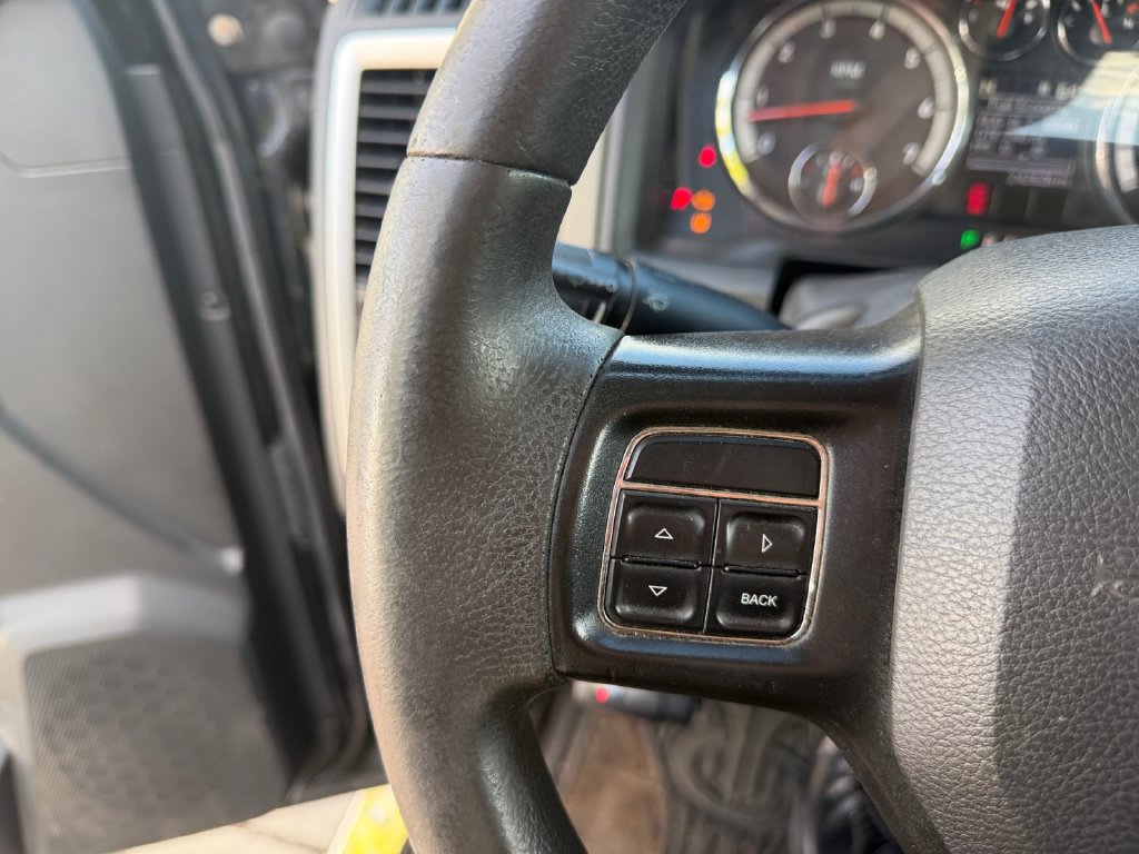 Used 2012 RAM 1500 Classic SLT AWD/4WD image 15