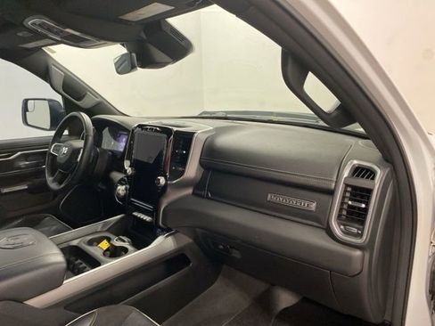 Used 2022 RAM 1500 Laramie image 24