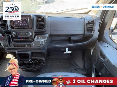 Used 2025 RAM ProMaster 2500 w/ Convenience Group FWD image 14