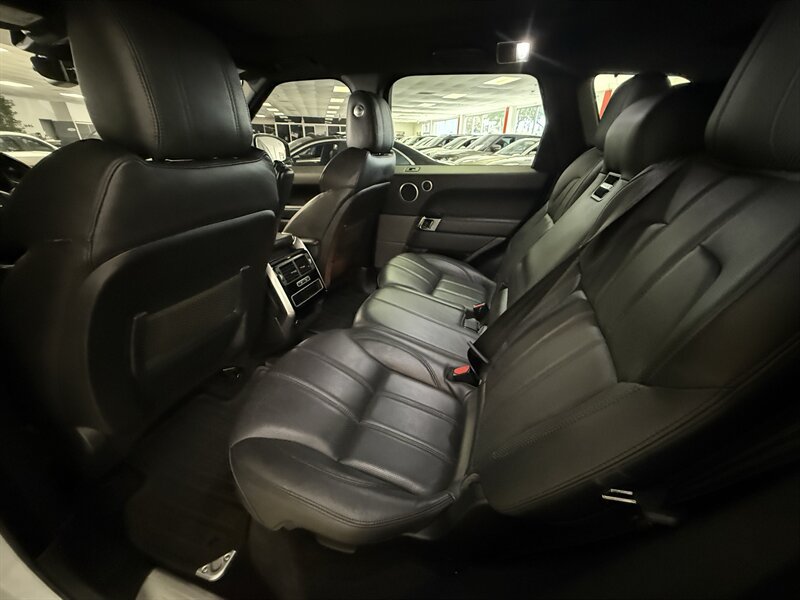 Used 2017 Land Rover Range Rover Sport HSE AWD/4WD image 28