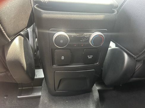 Used 2022 Ford Explorer Limited w/ Equipment Group 301A image 11