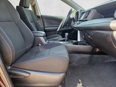 Used 2017 Toyota RAV4 XLE image 21