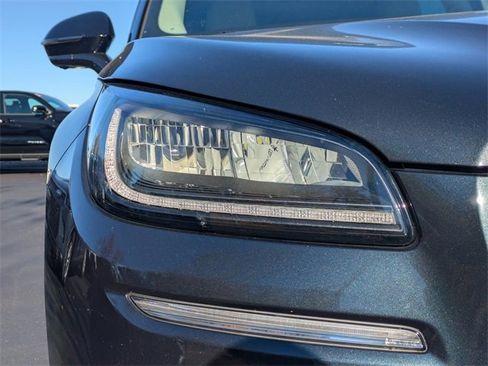 Used 2022 Lincoln Corsair Reserve w/ Equipment Group 201A image 10