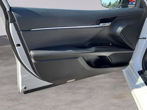 Used 2023 Toyota Camry XSE image 27