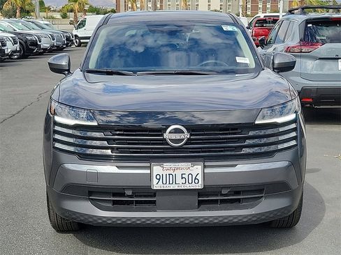 Used 2025 Nissan Kicks SV image 26