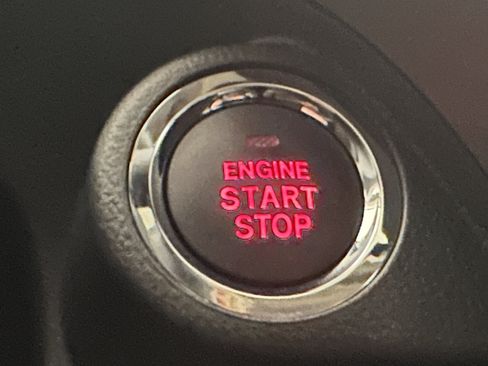 Used 2024 Subaru Crosstrek 2.0i Premium image 29