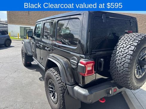 Used 2025 Jeep Wrangler Unlimited Rubicon AWD/4WD image 3