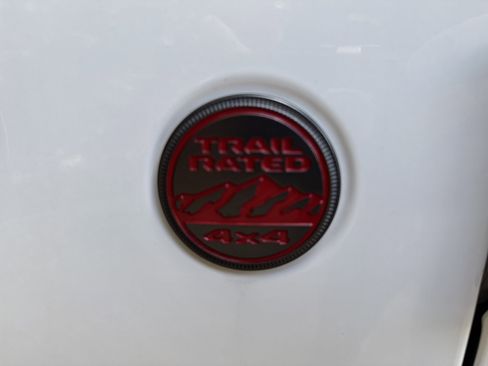 Used 2022 Jeep Wrangler Unlimited Rubicon w/ LED Lighting Group image 13