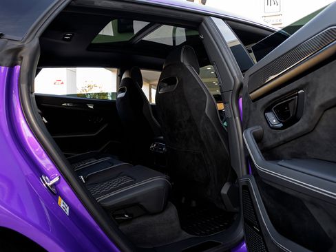 Used 2024 Lamborghini Urus Performante image 45