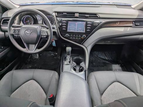 Used 2019 Toyota Camry LE FWD image 16