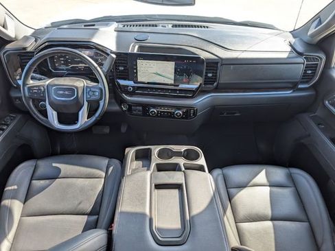 Used 2025 GMC Sierra 1500 SLT image 25