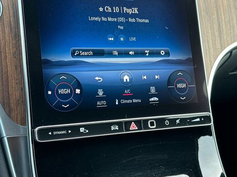 Used 2024 Mercedes-Benz GLC 300 4MATIC image 20