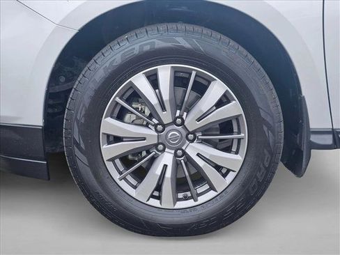 Used 2019 Nissan Pathfinder S FWD image 28