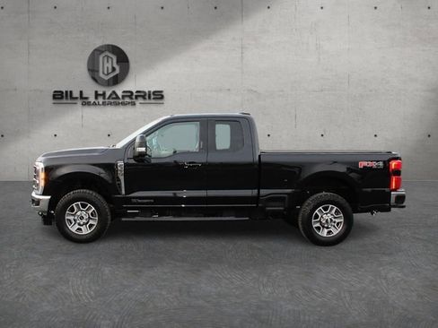 Used 2023 Ford F350 Lariat w/ FX4 Off-Road Package AWD/4WD image 5