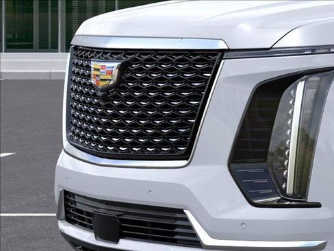 New 2026 Cadillac Escalade Luxury w/ Touring Package image 13