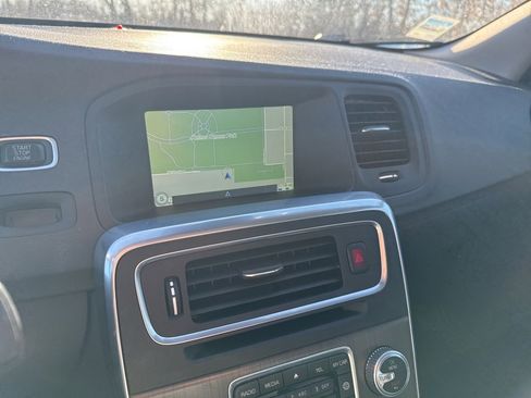 Used 2015 Volvo S60 T5 Premier w/ Climate Package image 14