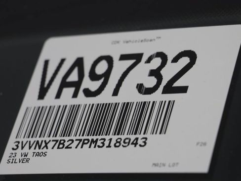 Used 2023 Volkswagen Taos SE w/ Panoramic Sunroof Package AWD/4WD image 24